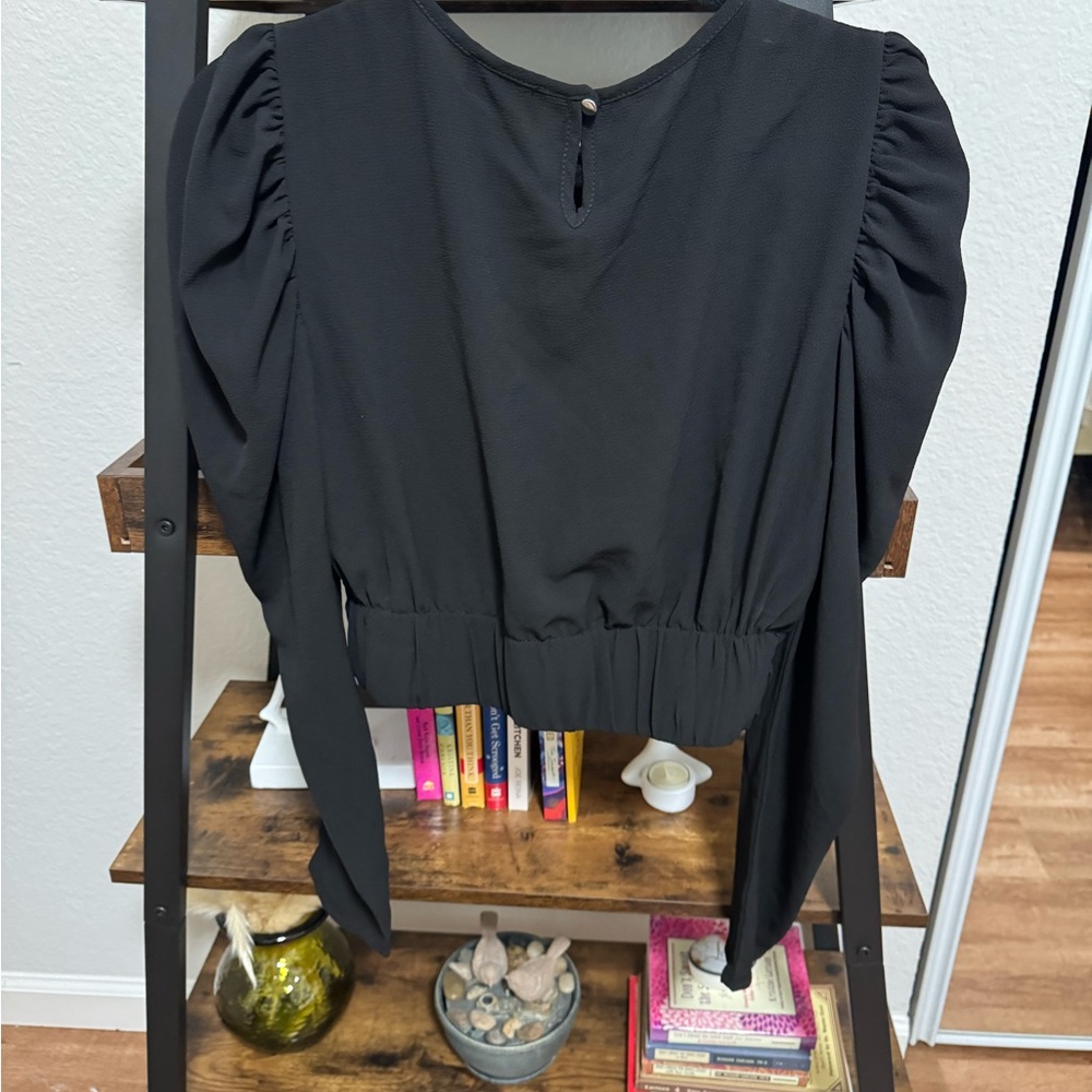 Vici Classic Black Top